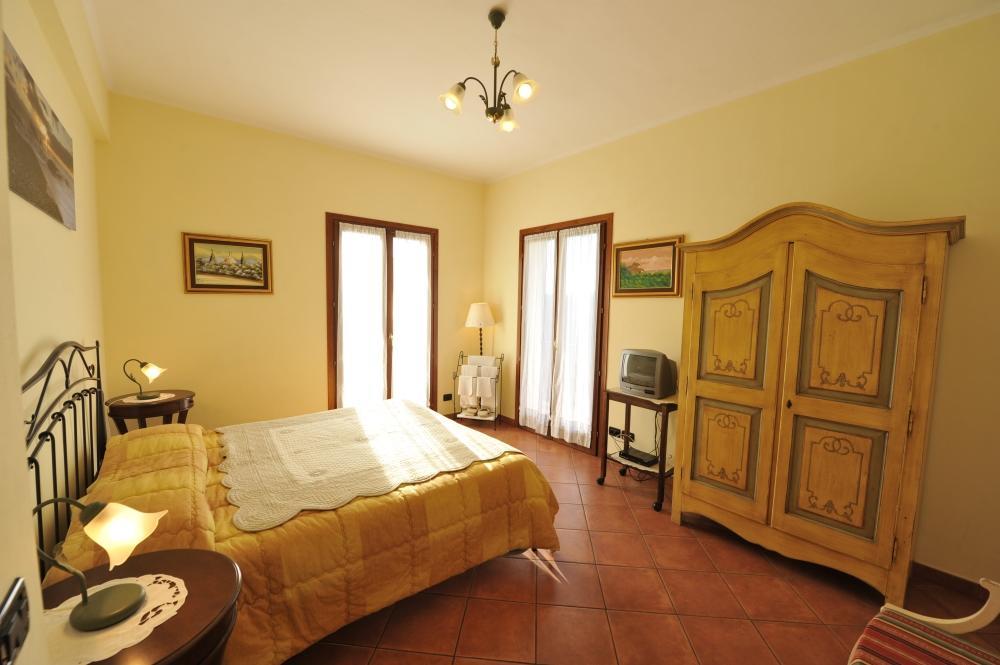 B&B Ca' De Pippu Диано-Кастелло Экстерьер фото